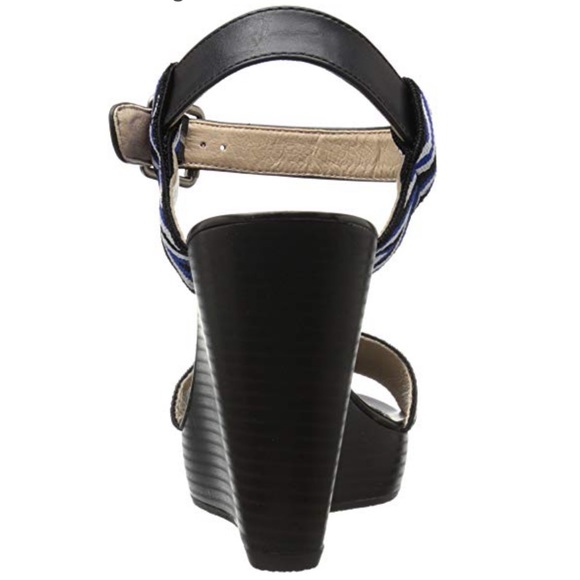 Aztec Pattern Ankle Strap Platform Wedge Sandal - Picture 7 of 7